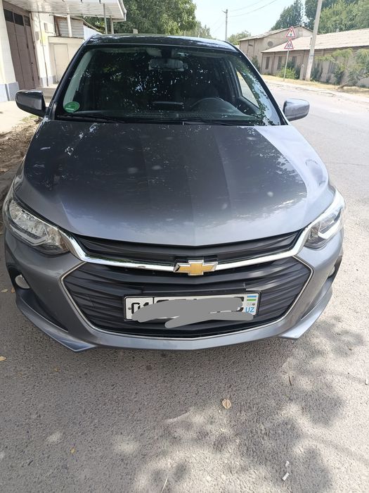 Продам Шевроле Onix ltz.
