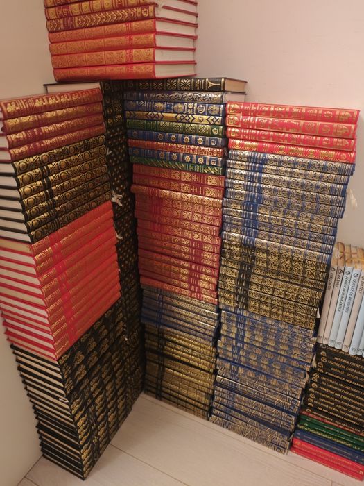 Colecție Prietenii Cartii, 240 vol, Cartonate, LUX