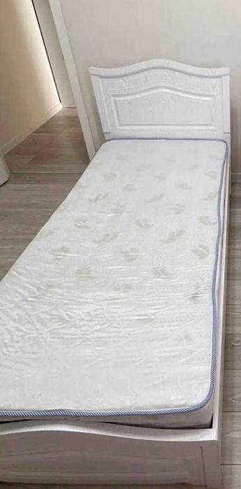 Продам 2 кровати 150-200