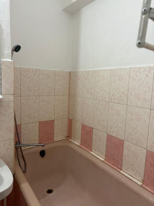 Inchiriez garsoniera Buzau, str Unirii (visavis biblioteca judeteana)