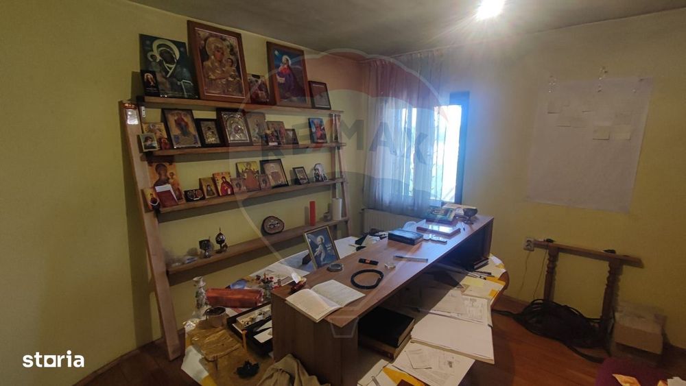 Casă cu 6 camere de vânzare, teren generos, Osorhei