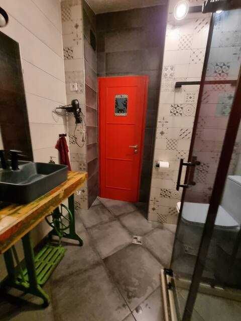 Дава се под наем Тристаен апартамент в София, Карпузица - 75 кв.м за 750 € - Снимка #10