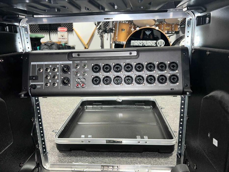 Zoom LiveTrak L-20R Mixer / Interfata audio / Recorder digital