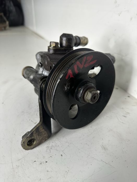 Насос гидроусилителя руля (ГУР) Toyota