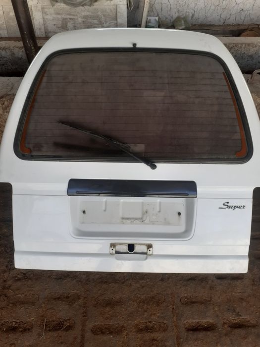 Eshiklar toza kraskasi yoq