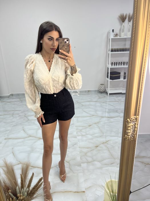 Елегантни дамски рокли