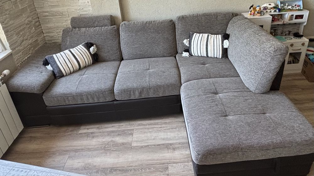 Немски диван 4 места ,лежанка и функция сън