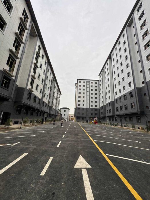 736 Продаётся квартира коробка 88кв, 2-этаж, ориентир: Обл-Гаи