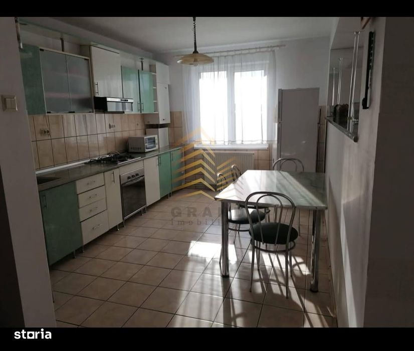 Apartament Cu 4 Camere|Decomandat|Granicerilor|Etaj2