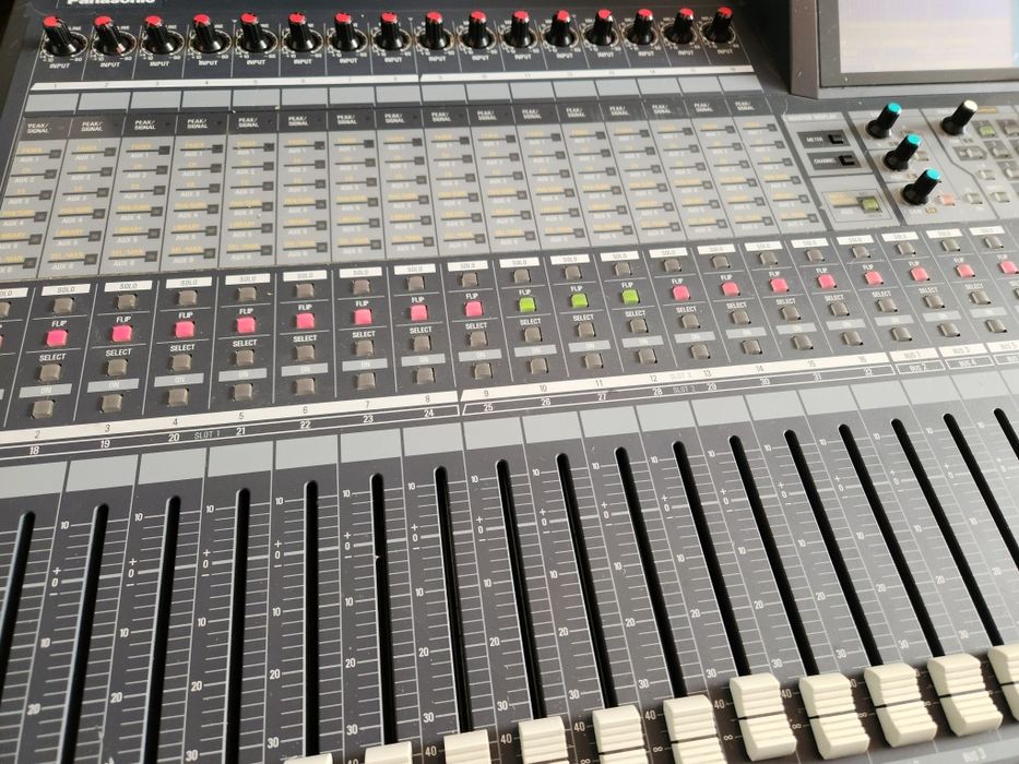 Mixer audio  de studio Ramsa wr da7 Made in Japan