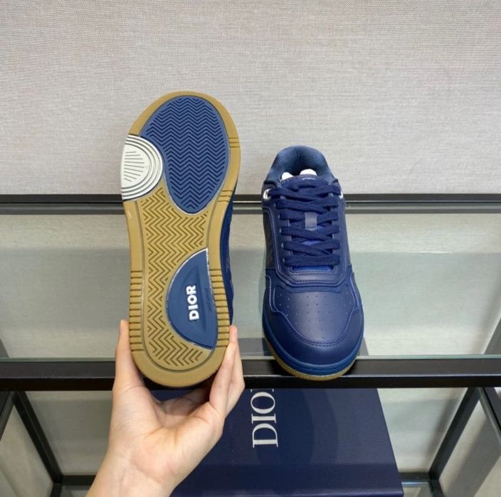 CD B27 Low Top Navy