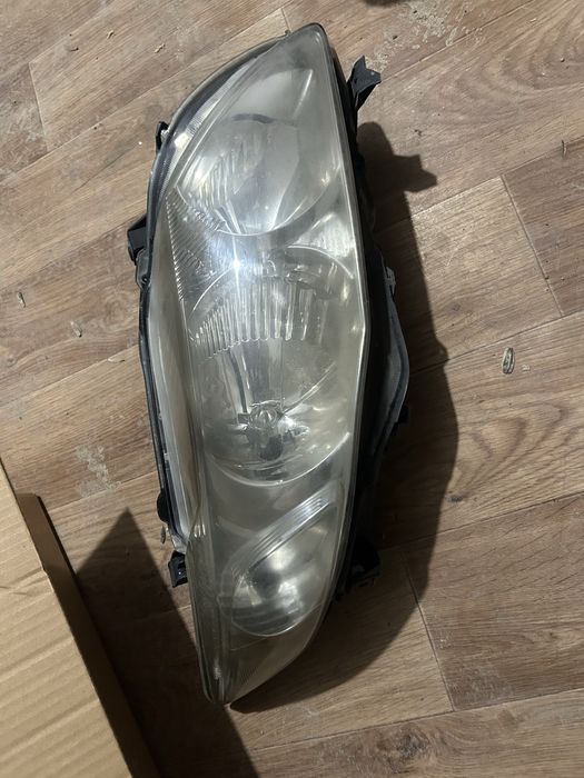фара правый передний corolla 2007 E150