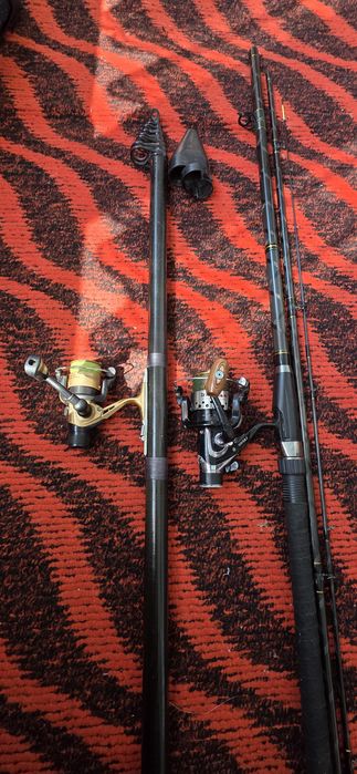Прадается удочки с спининги