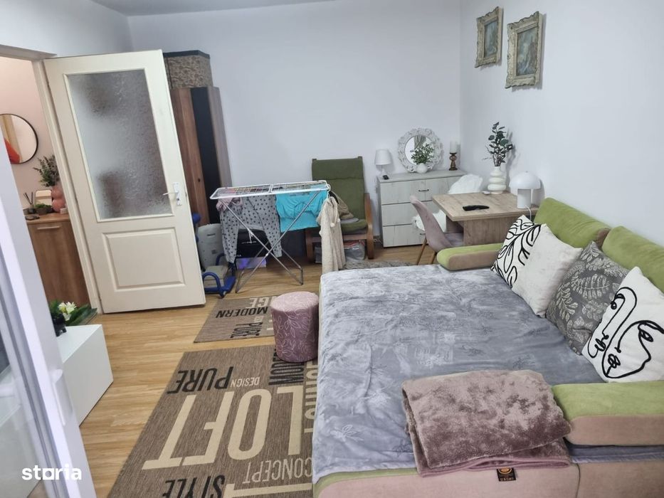 Apartament 2 camere decomandat,Deva-piața centrală