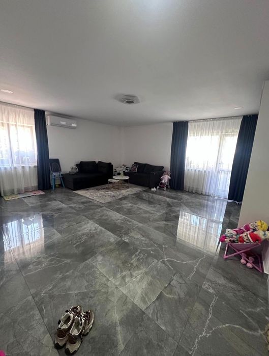 Vând apartament icfrimu