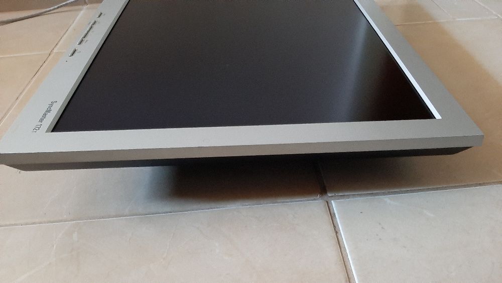 Сгъваем монитор Samsung SyncMaster