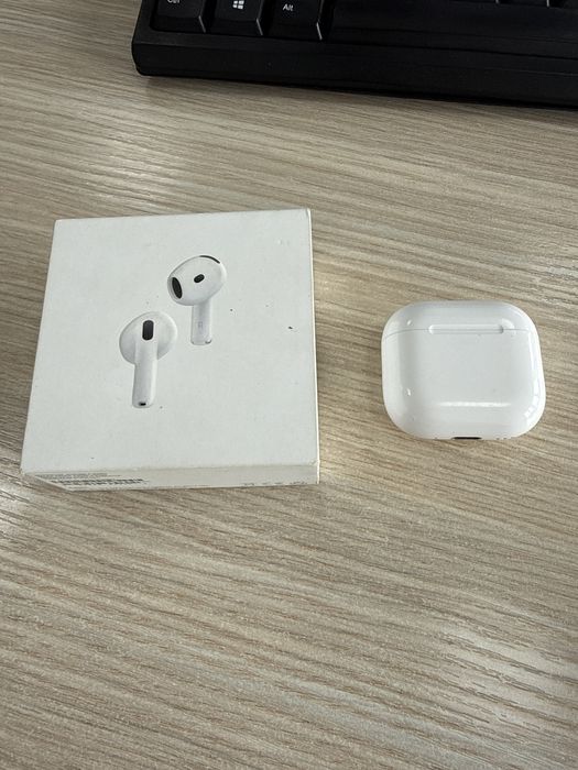 Air Pods 4 (ANC)