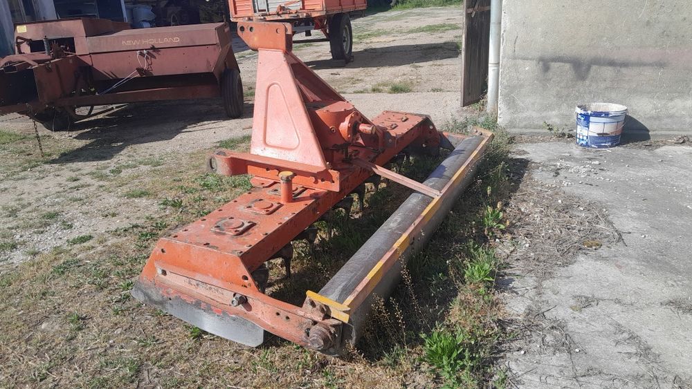 Vand fresa roter 2,4mt de lucru cu tavalug plin