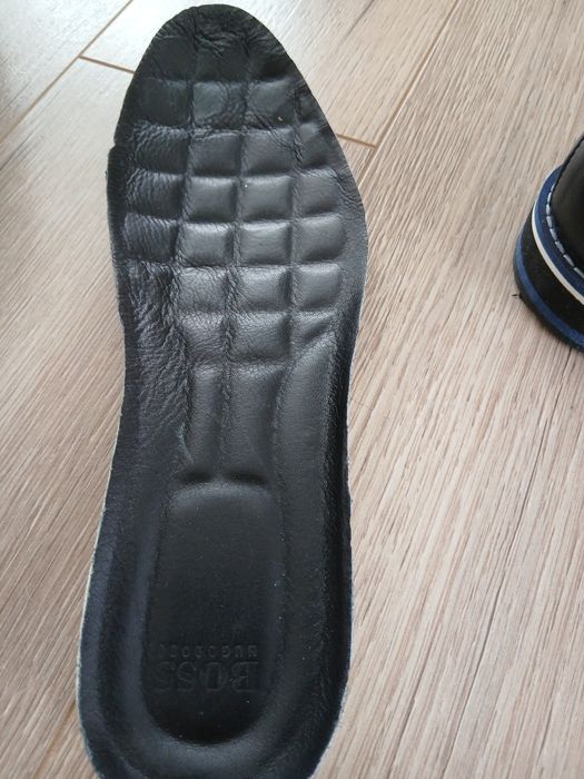 Обувки Boss, Номер 40, размер стелка 27см.