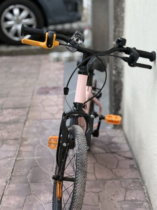 Детско колело Decathlon BTWIN 500 16 инча, помощни колела.