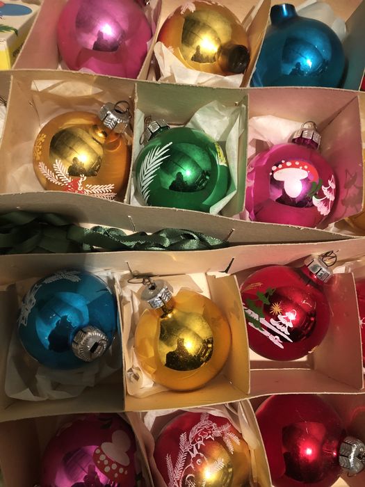 Продаю елочные игрушки советские