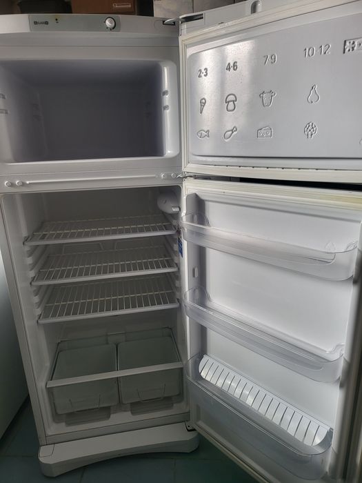 Холодильник Индезит