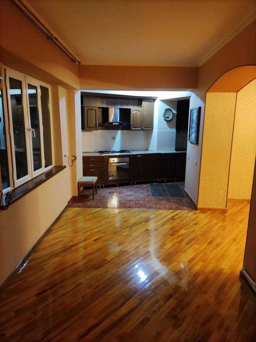 Метро Космонавтов

4/3/5
Площадь: 132 м² (спец. план)