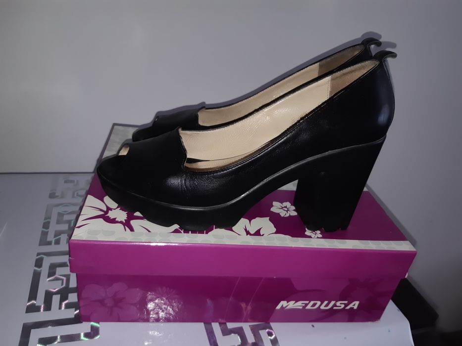 Туфли кожанные женские