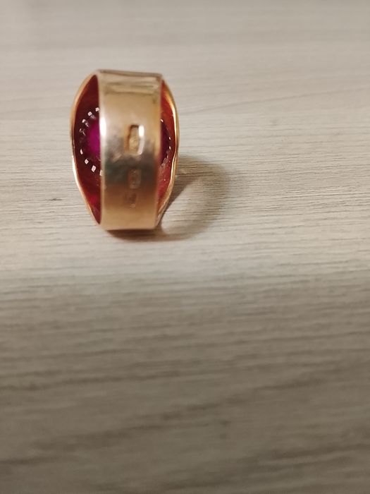 Перстень с рубином