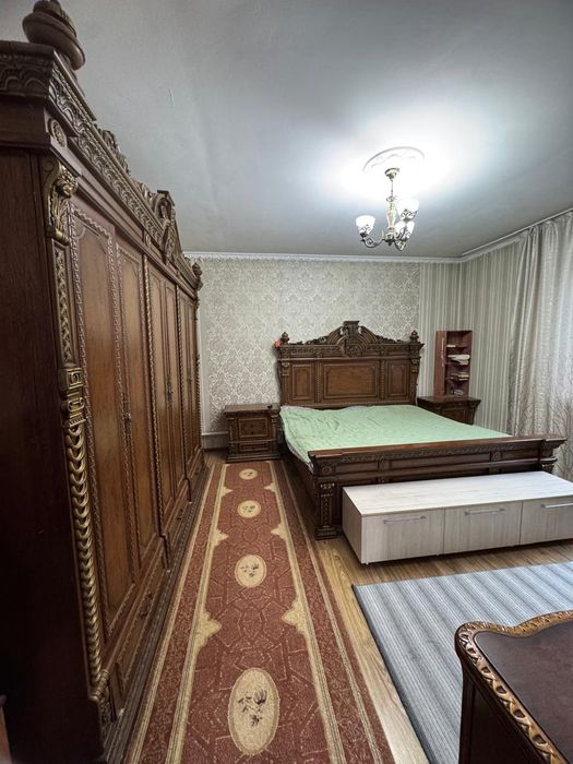 Спальний гарнитур