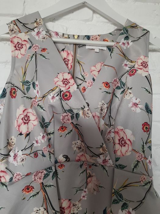 Vand rochie Closet,marime 40(12 UK).