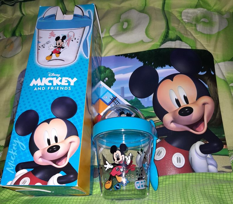 Set Disney sticluță + cutie alimente, noi nouțe