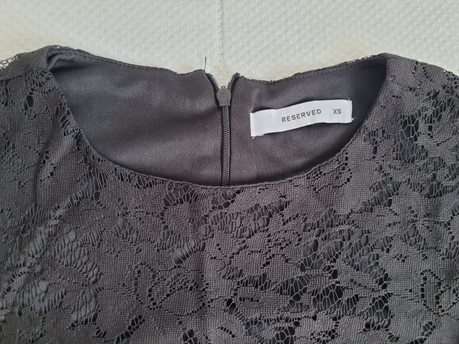 Rochii dantela, stare impecabila, pret 90 lei