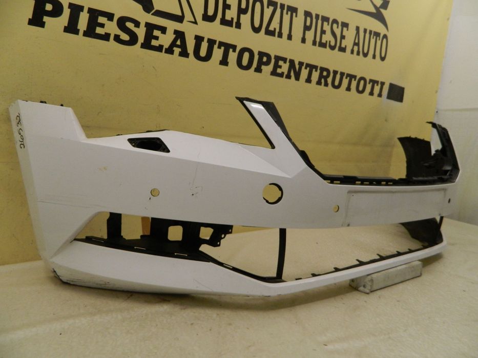 Bara fata Skoda Superb 3, 2015, 2016, 2017, 2018, cod origine 3V0807221.