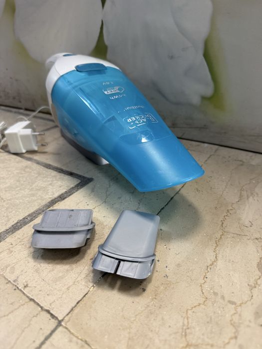 Ръчна прахосмукачка Black & Decker Dustbuster