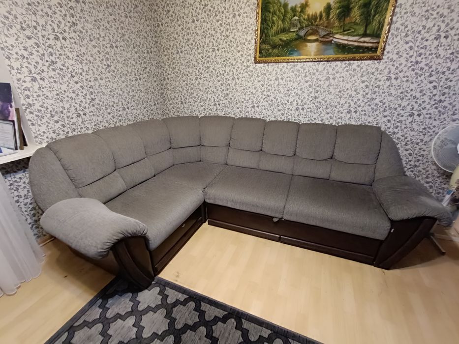 Мягкий угловой диван