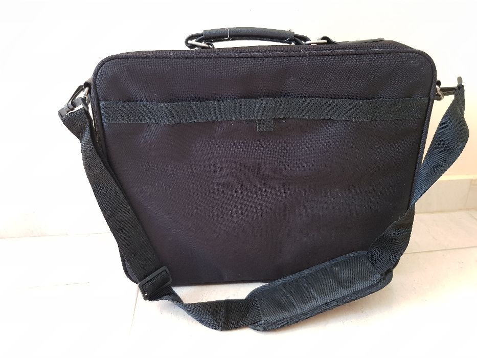 Чанта за лаптоп Targus