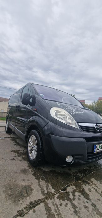 Vand Opel Vivaro 2.0 anul 2008