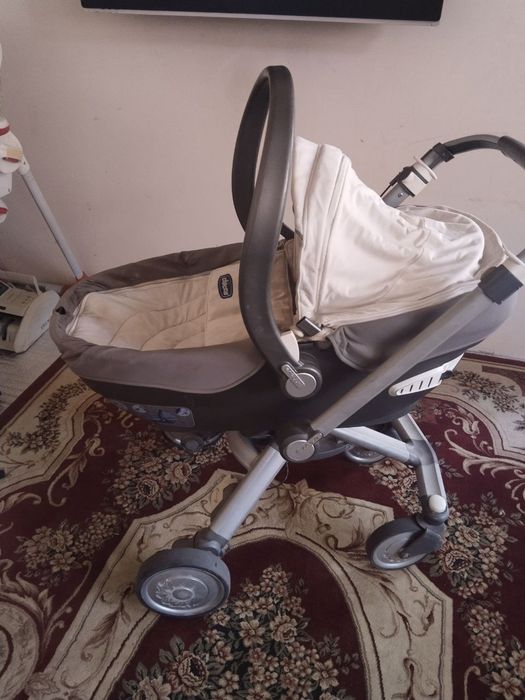 Коляска 3 в 1  chicco