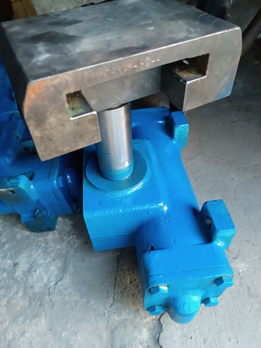 Продам гидрозажим шпиндельный бабки колесо токарного станка Рафамет а