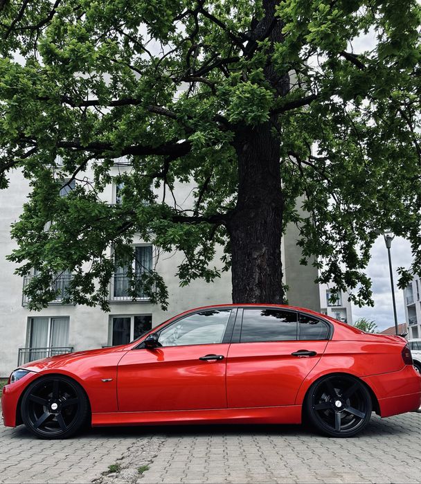 BMW E90 318d | Navi mare | Interior recaro piele | R19