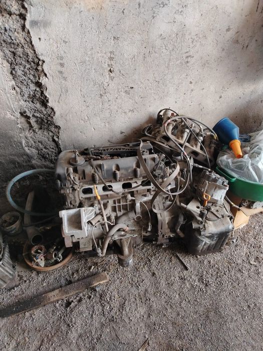 Продам мотор Хендай саната 2008года