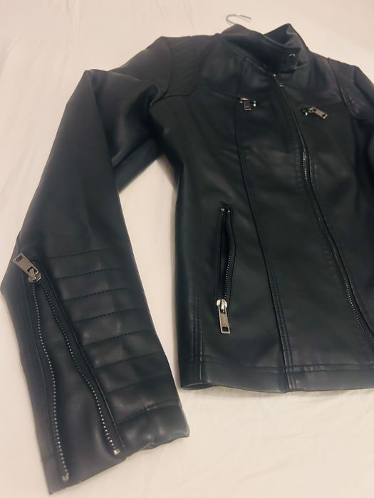 Geaca imitatie piele, noua, M