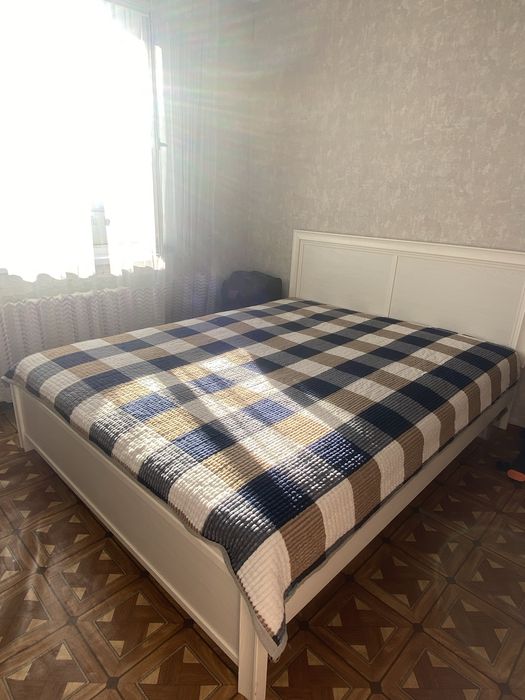 Двухспальный кровать