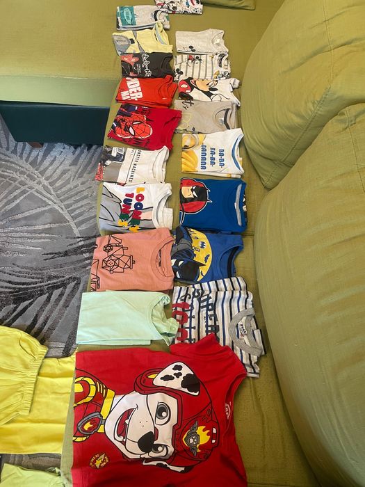 Изключително запазени детски дрехи