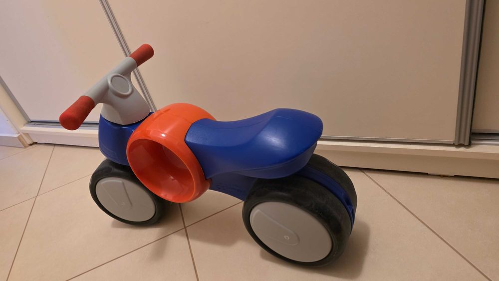 Motocicleta fara pedale