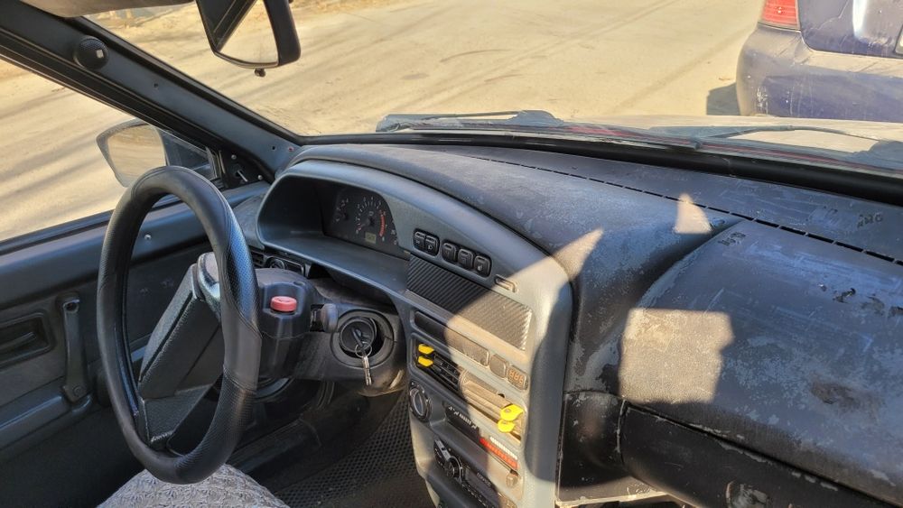 Авто на разбор все запчасти есть