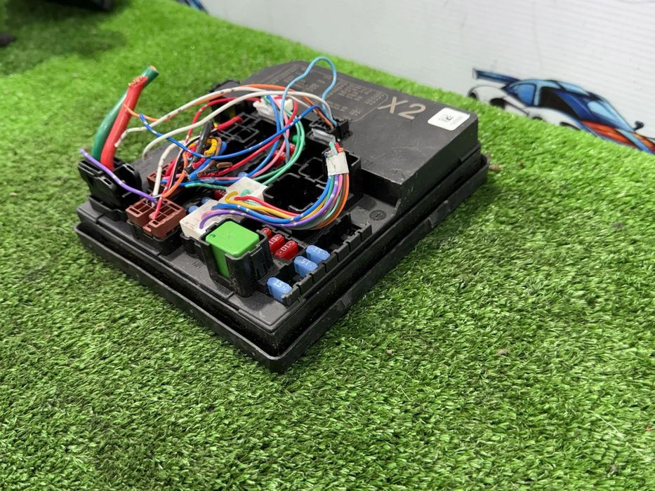 TABLOU SIGURANTE NISSAN LEAF EM57 ELECTRIC MOTOR F/EV 2016 COD OEM 284B74NM3A 59ME11F00 2011-2017