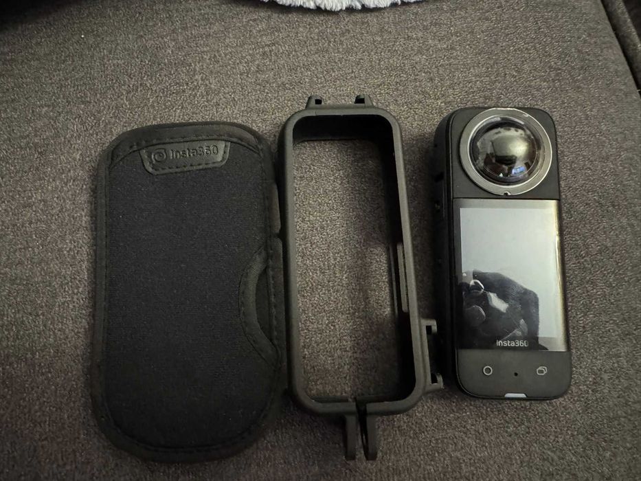 Insta 360 x3 si carcasa waterproof