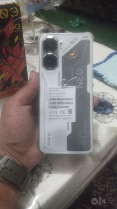 Zte nubia neo 3  5 G srochniga sotiladi yangi tel 8 / 256